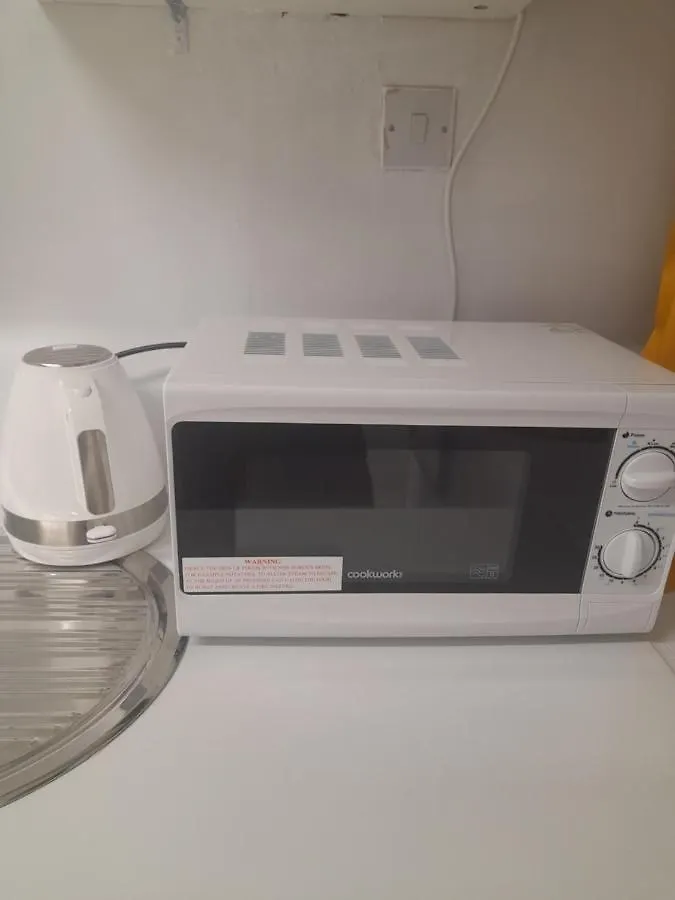 1 Bed Studio Apartment Luton  0*, Luton (Bedfordshire)