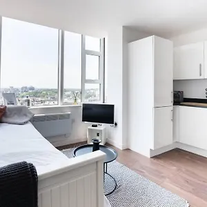 https://skyline-central-bournemouth-apartment.bournemouth-hotels.org