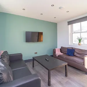 https://luxury-townhouse-by-brighton-sea.brighton-hotels-england.com