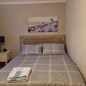 Yvonnehut Homestay