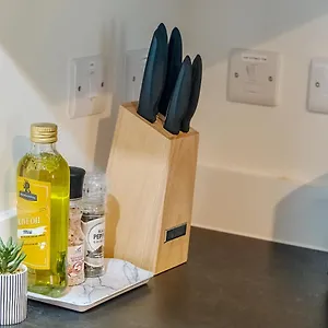 Akugi Homes: Modern Serviced For Apartment