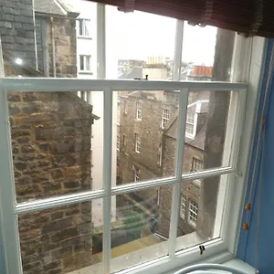 https://royal-mile-apartment.edinburghhotelsuk.org